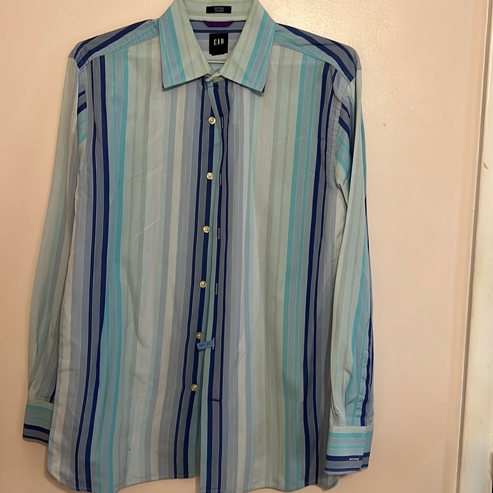 Gap Button Down Shirt